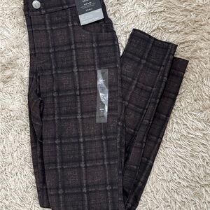 Vera Wang Plaid Skinny Pants